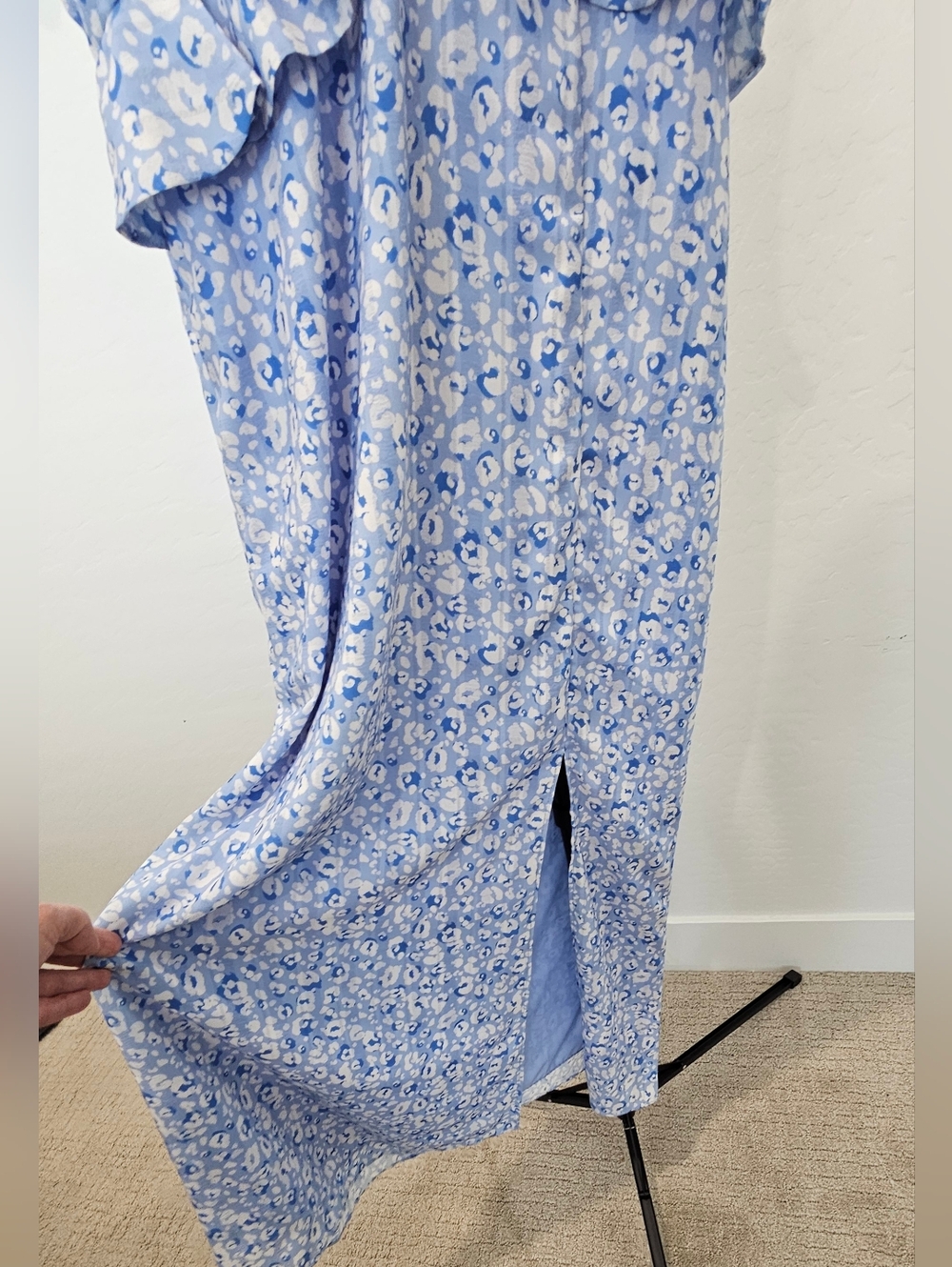 Sage Light Blue Print Tie-Shoulder Midi Dress W/Slit Women's Size Medium NWT - Picture 4 of 8